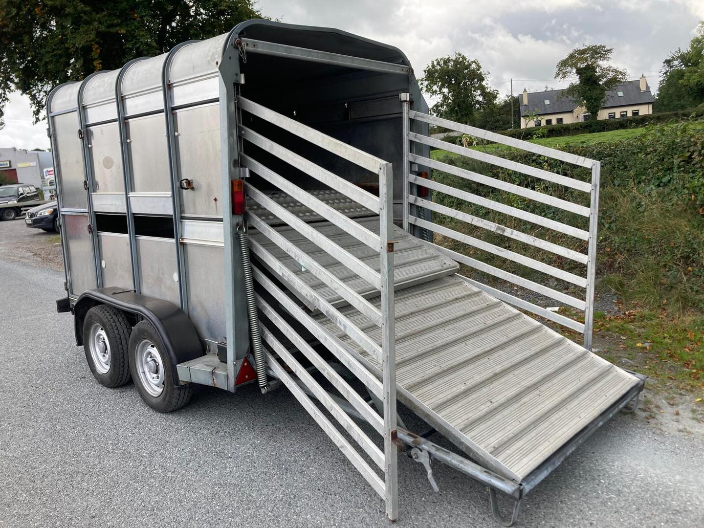 Ifor Williams TA5-8 (8x5) Easy Load Sheep Decks