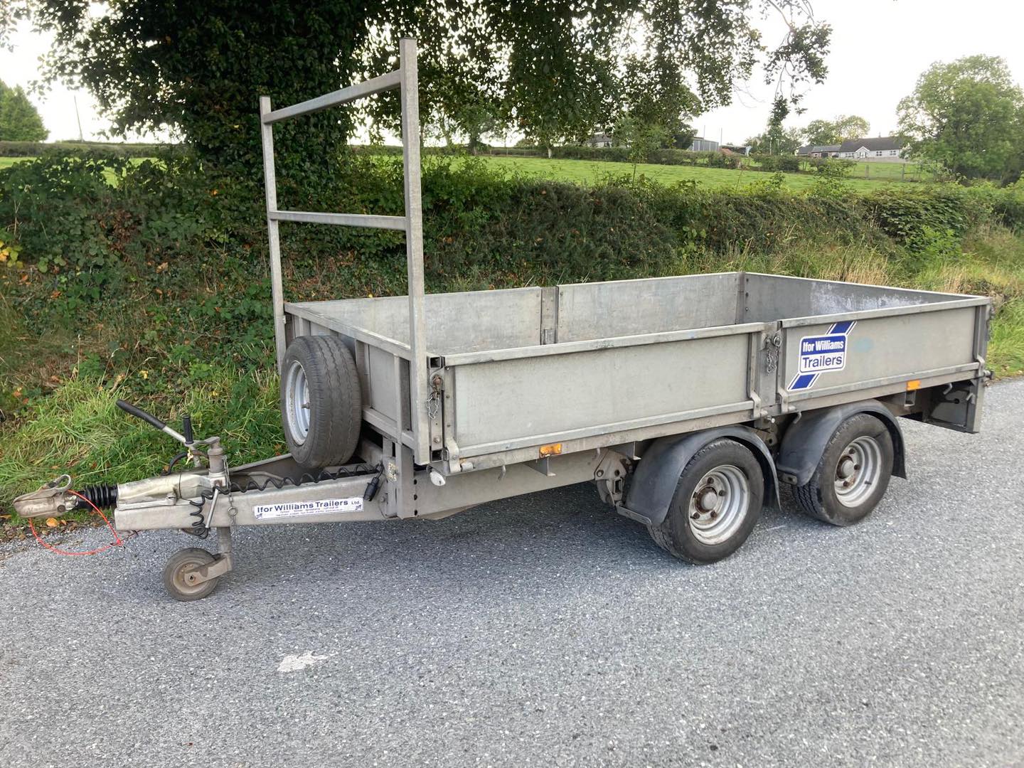 Ifor Williams LM105 (10x5’6) Dropside Trailer