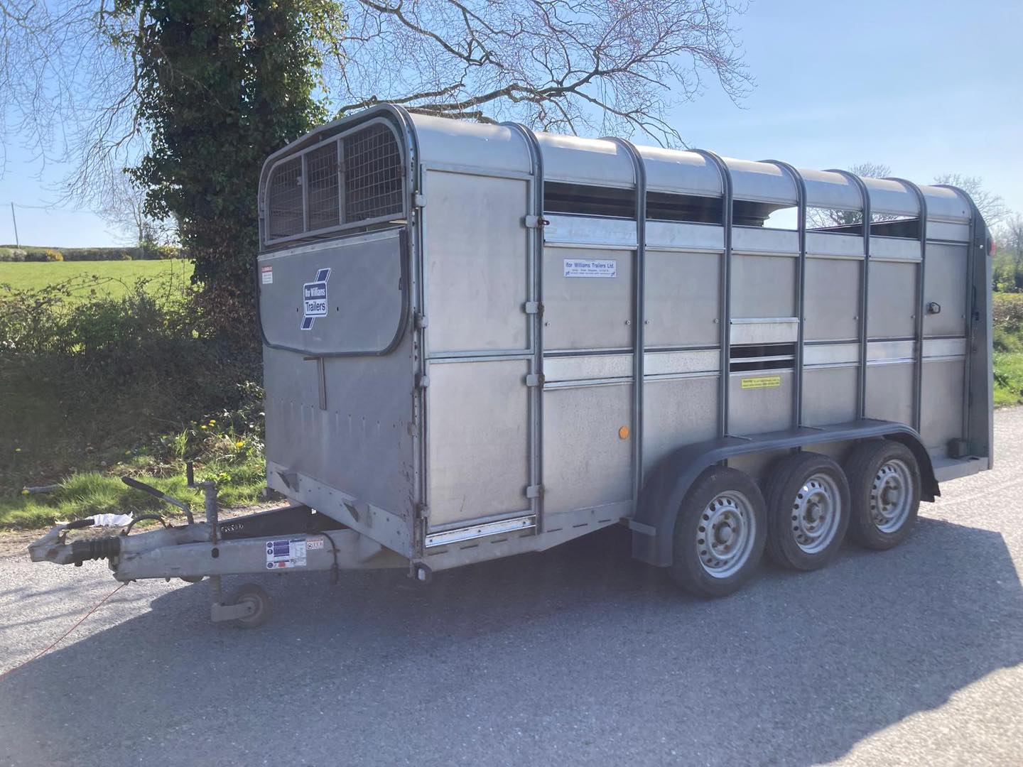 Ifor Williams TA510-14 (14x5’10) Tri 
